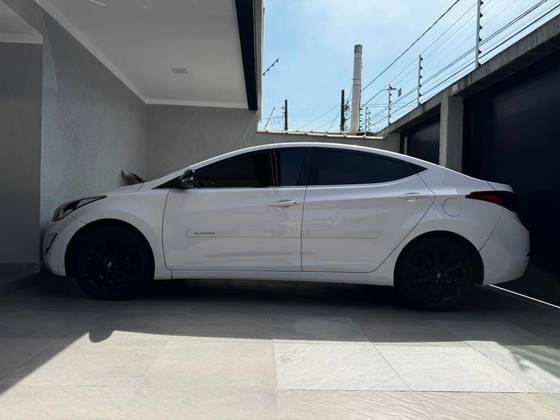 HYUNDAI ELANTRA 2.0 GLS 16V FLEX 4P AUTOMÁTICO